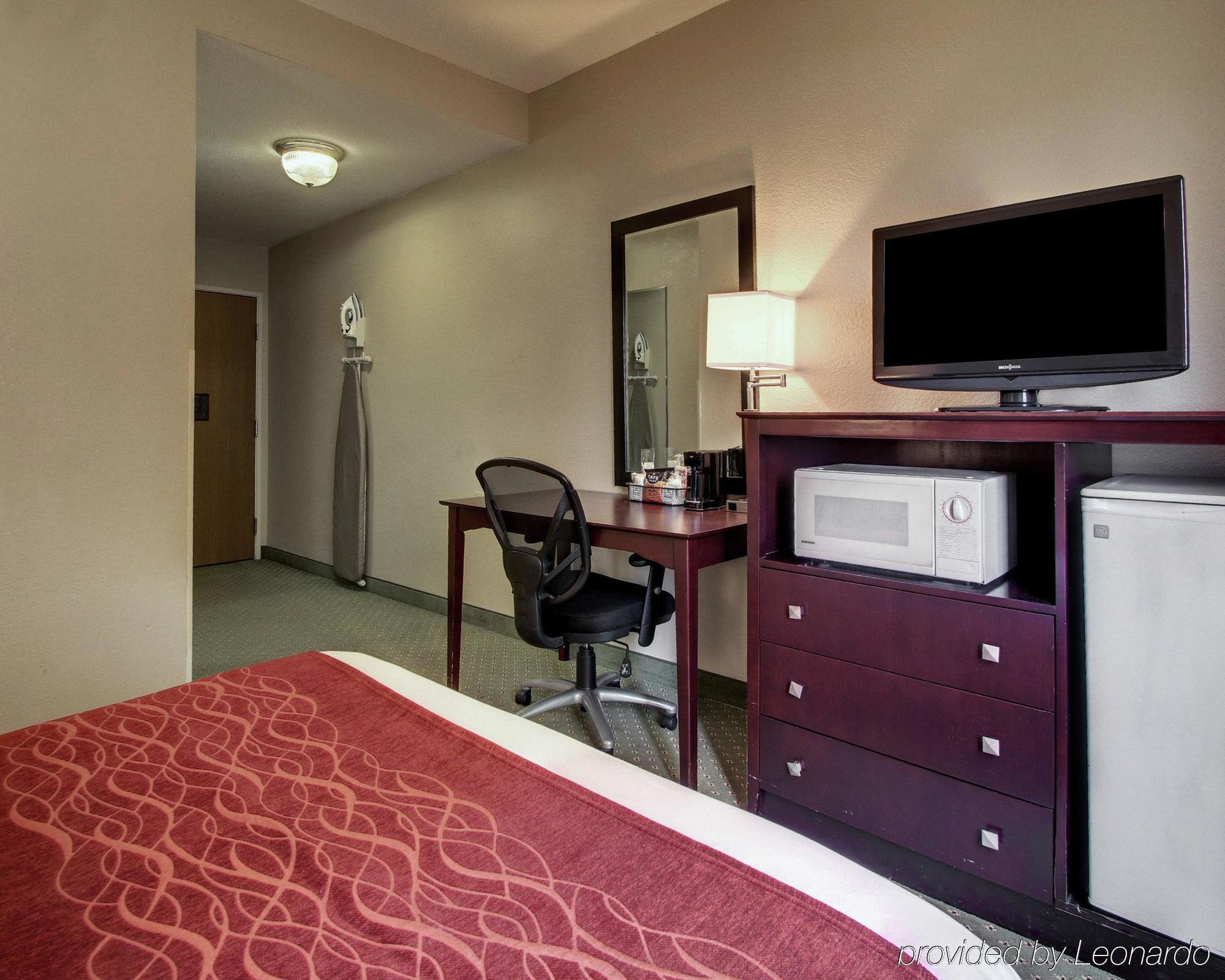 Columbia Inn & Suites Exteriör bild