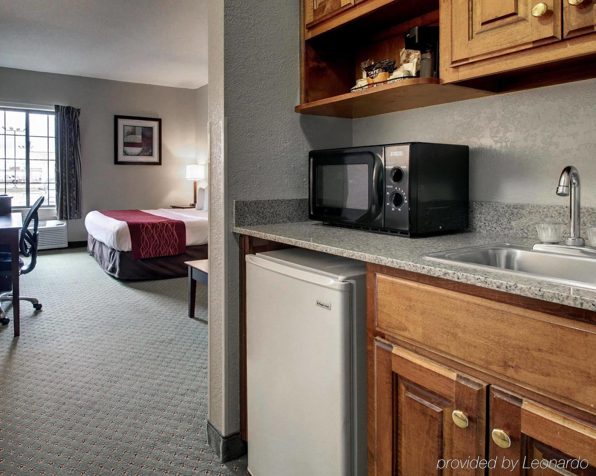 Columbia Inn & Suites Exteriör bild